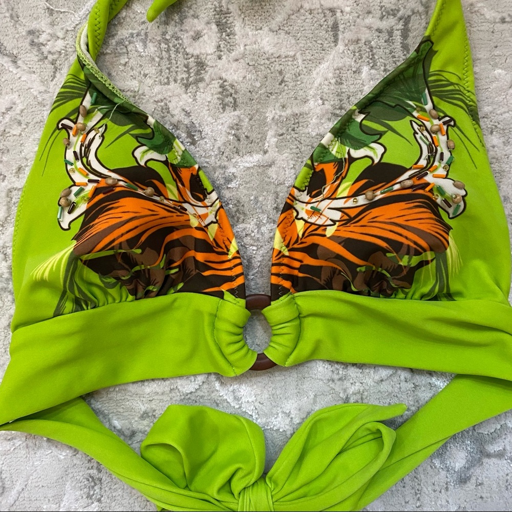 Lime green tiger lily flower bikini top - Picture 2 of 8